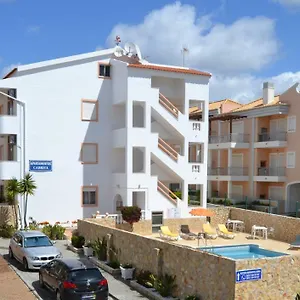 Cabrita Olhos de Agua (Albufeira)